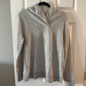 Vineyard Vines pullover polka dot sweatshirt